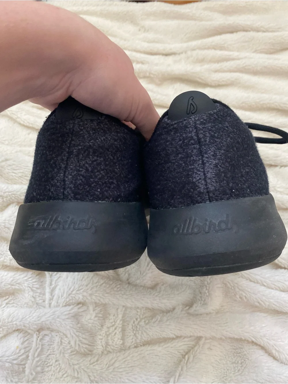 All Birds men’s black sneakers Sz 11 comfy athletic